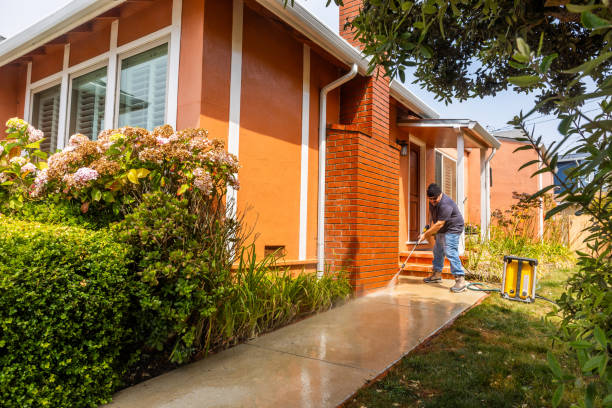 Best Sidewalk Pressure Washing  in Chualar, CA